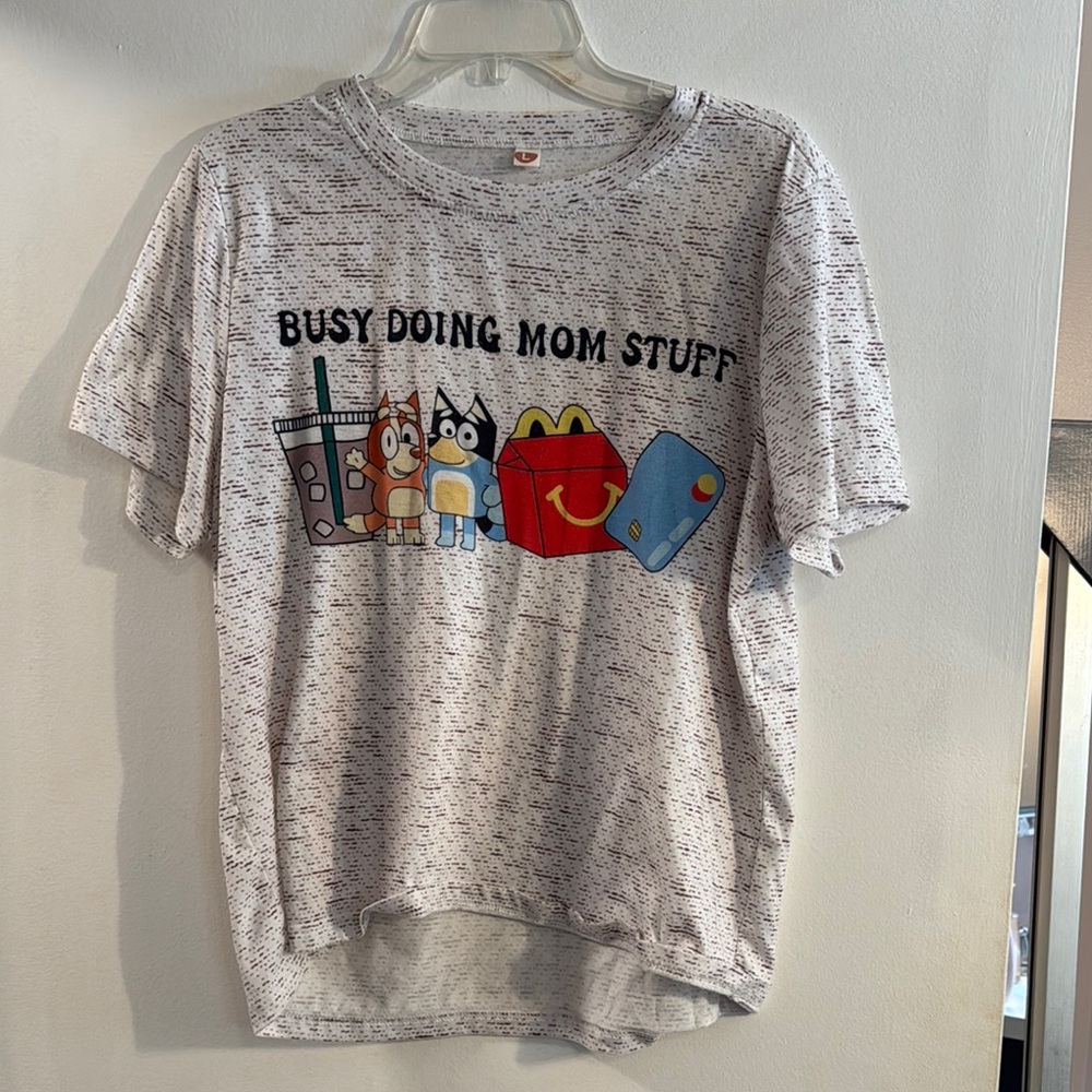 Chic Mom Life Graphic Tee